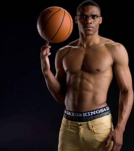 德天空：热刺与罗德里戈的转会传闻不实，球员的薪资太高（德天空：热刺罗德里戈绯闻不属实，球员薪资过高成阻碍）