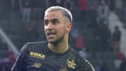 英媒：拜仁有意在一月永久签下梅努，已和他的经纪人直接会谈（英媒：拜仁计划一月永久引进梅努，已与其经纪人直接面谈）