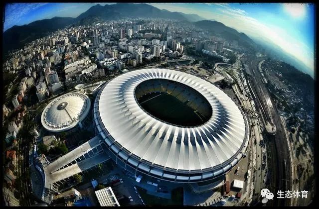 皇马后防问题严重，阿诺德伤缺，球员轮换困难，姆巴佩虽强但后防乏力，形势严峻。（皇马防线告急：阿诺德伤停致轮换受限，姆巴佩难掩后防短板，形势不容乐观）