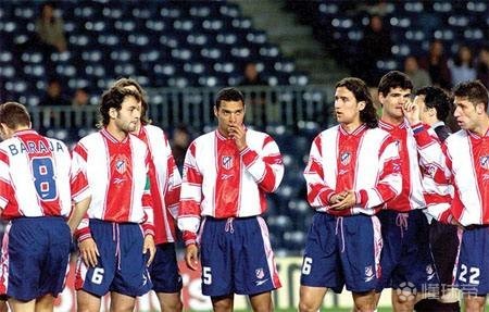 梅西没想到，C罗确认退役时间半月多，就做出与贝克汉姆一样选择（梅西没料到，C罗确认退役时间半月后竟做出与贝克汉姆相同的选择）