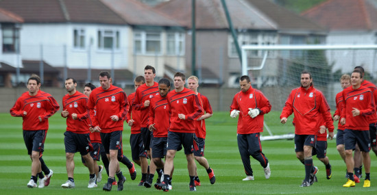 邮报：切尔西想为马帅提供足够的阵容厚度，每位置至少会有2人（邮报：切尔西计划为马帅打造充足阵容，各位置至少配备两名球员）