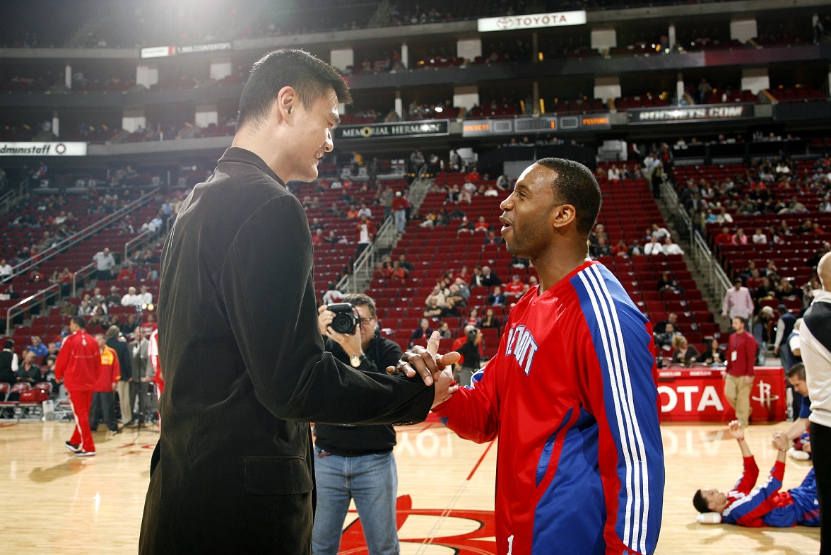 全市场：尤文对穆阿尼回归持乐观态度，但巴黎对谈判拖延不满（全市场：尤文看好穆阿尼回归，巴黎不满谈判进展缓慢）