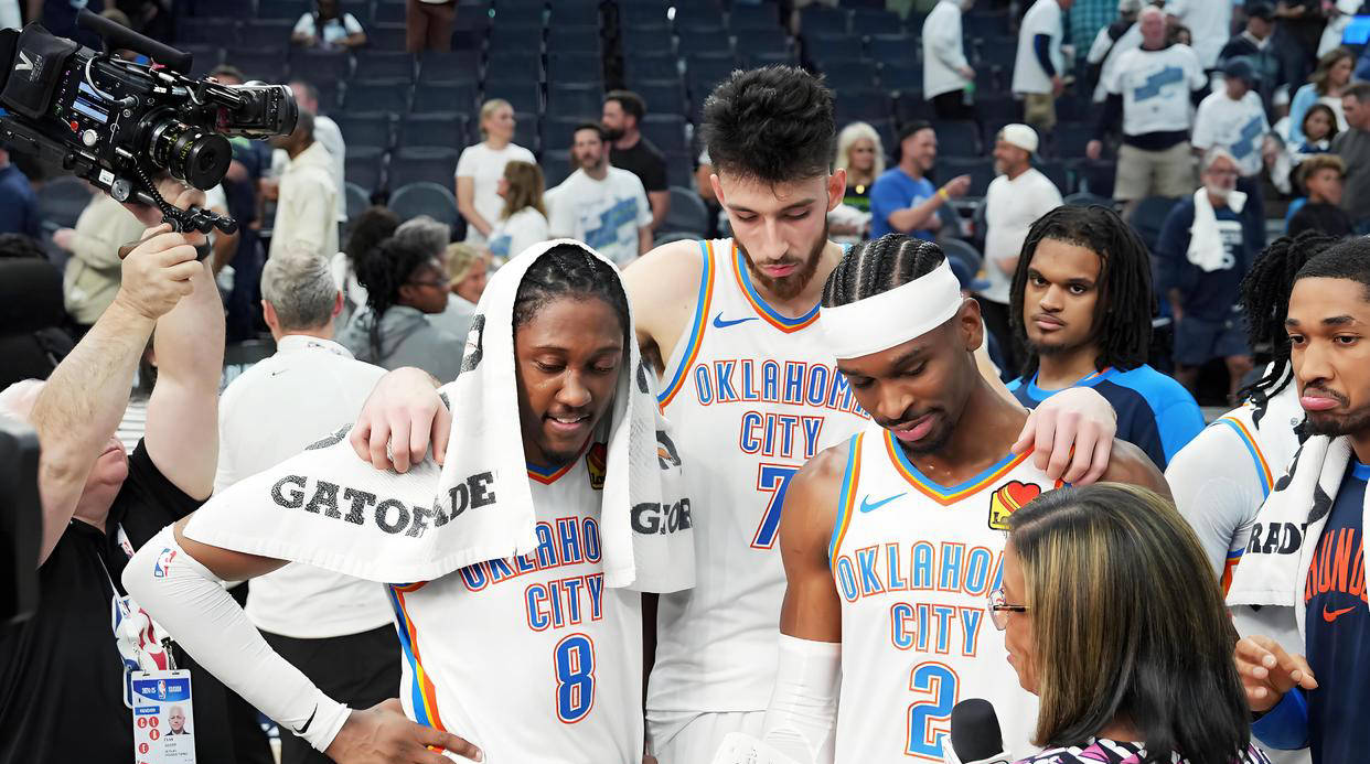 达成尤文生涯200场里程碑，洛卡特利获赠纪念球衣（洛卡特利迎来尤文第200场里程碑，获赠纪念球衣）